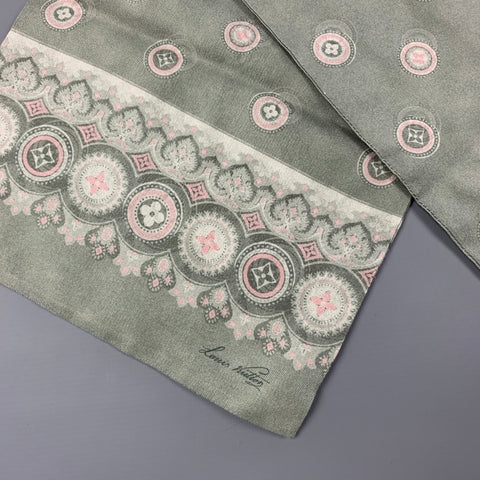 LOUIS VUITTON Bufanda de seda y algodón con estampado rosa menta