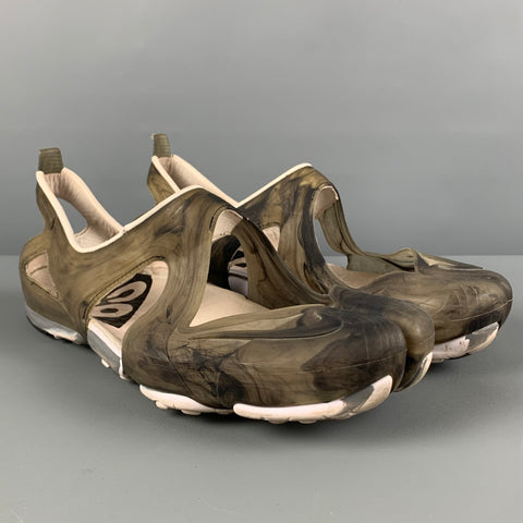 NIKE Talla 10 Sandalias ACG Free Rift con punta dividida de TPU jaspeado negro grisáceo