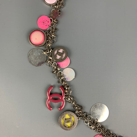CHANEL S/S 2004 Pink & Silver Enamel Plastic Flower Disc CC Necklace