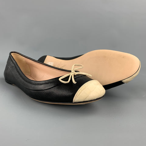 REED KRAKOFF Talla 7.5 Zapatos planos con punta de cuero en dos tonos en negro y beige
