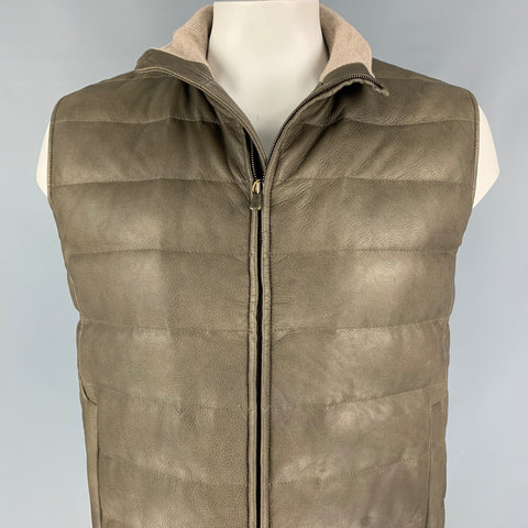 LORO PIANA Chaleco con cremallera de cuero acolchado verde oliva talla L