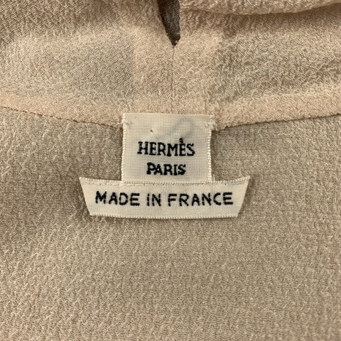 HERMES Taille 8 Blouse à col noué en crêpe de soie beige