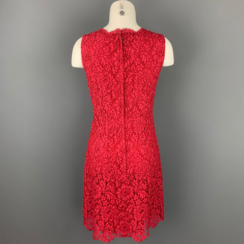 DOLCE &amp; GABBANA Taille 4 Robe de cocktail doublée de soie et dentelle rouge