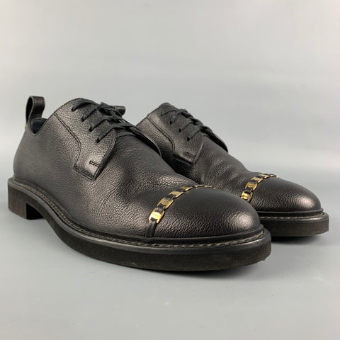 SALVATORE FERRAGAMO Talla 9 Cordones de punta de cuero negro
