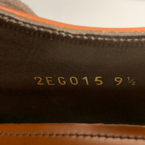 PRADA Taille 10.5 Chaussures à lacets en cuir perforé Tan