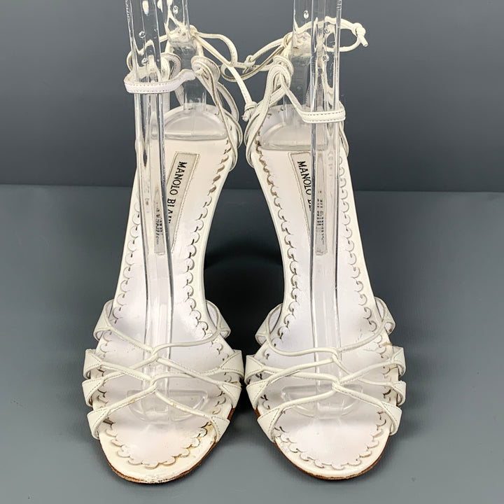 MANOLO BLAHNIK Size 7 White Leather Ankle Strap Sandals