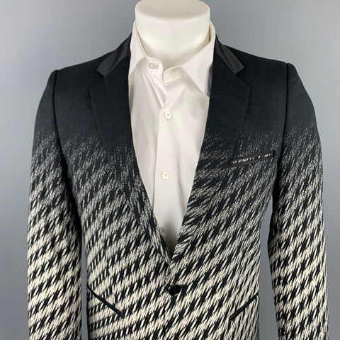 JUST CAVALLI Size 38 Black & White Houndstooth Cotton Blend Notch Lapel Sport Coat