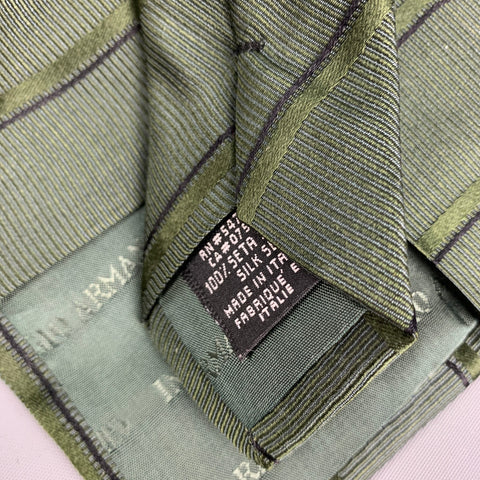 GIORGIO ARMANI Cravate en soie vert foncé
