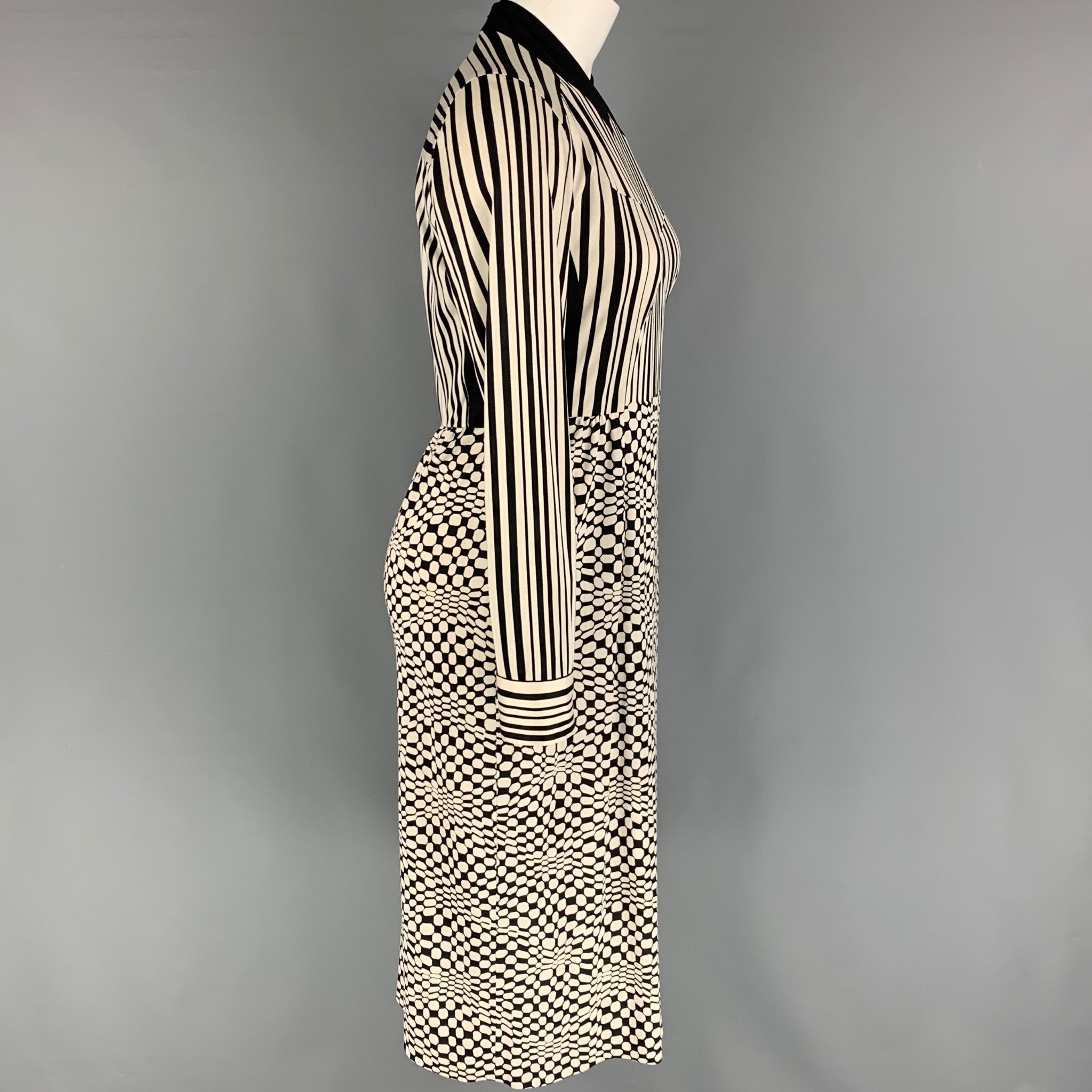 MARC JACOBS Size 2 Black White Silk Graphic Long Sleeve Mid-Calf Dress