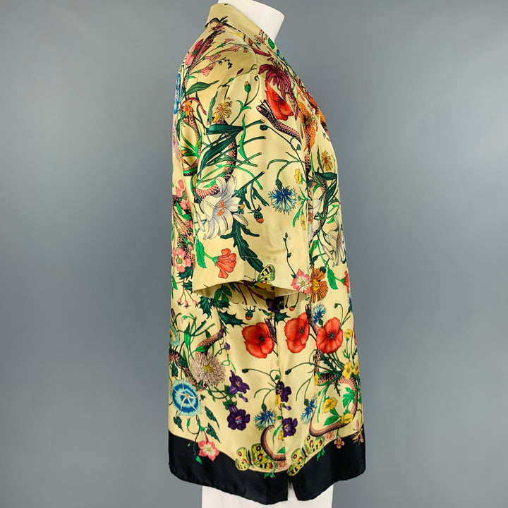 GUCCI Talla XXL Camisa de manga corta Campamento de seda con estampado multicolor beige