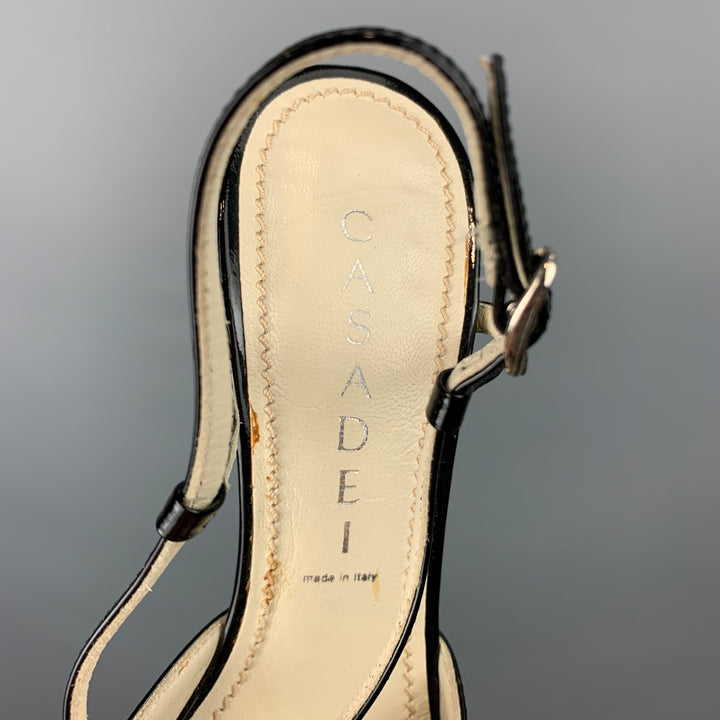 CASADEI Talla 5.5 Zapatos de tacón con tira en T y bloque de color de lino color crema