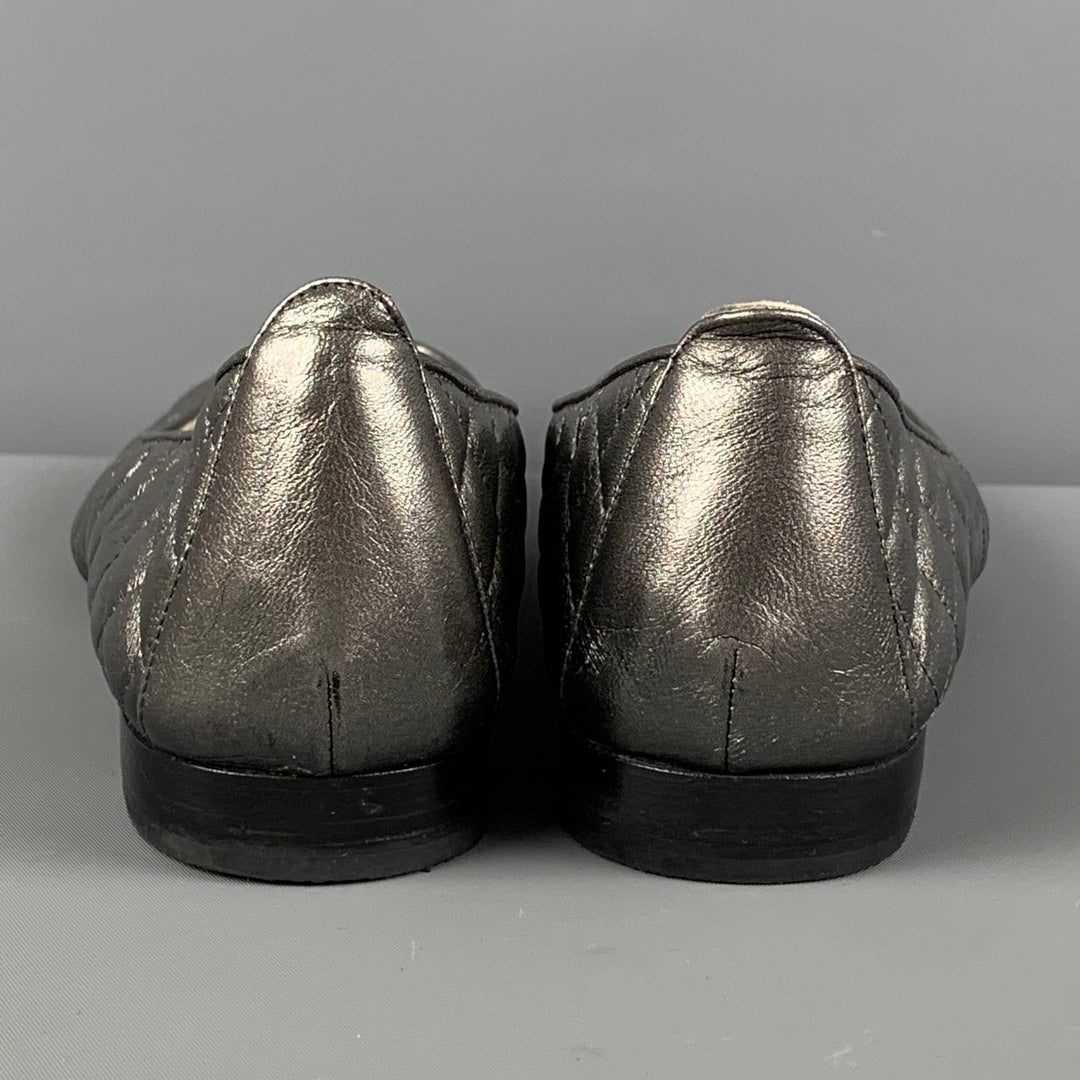 MANOLO BLAHNIK Giungla Talla 10.5 Bailarina plateada Zapatos planos de cuero acolchados redondeados