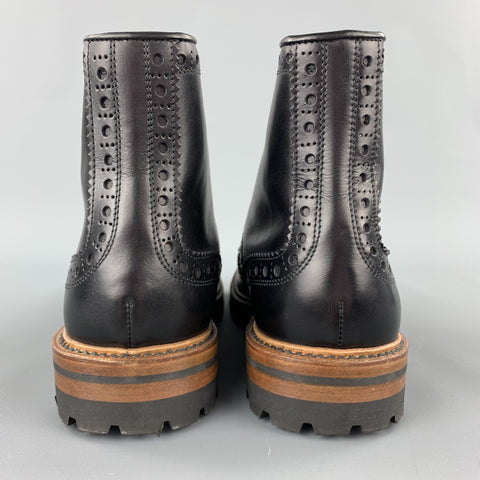ANTONIO MAURIZI Taille 8,5 Bottes à bout d'aile en cuir perforé noir