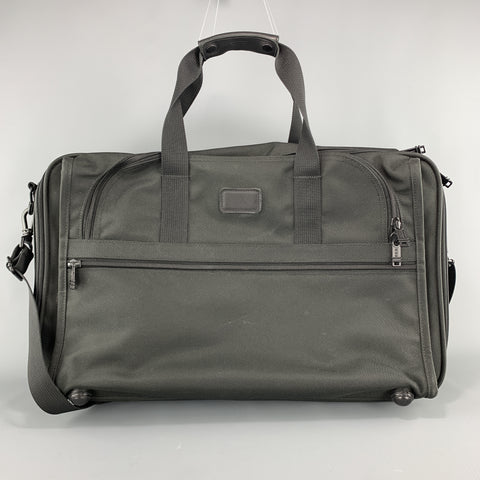 Sac de voyage en toile de nylon noir massif TUMI