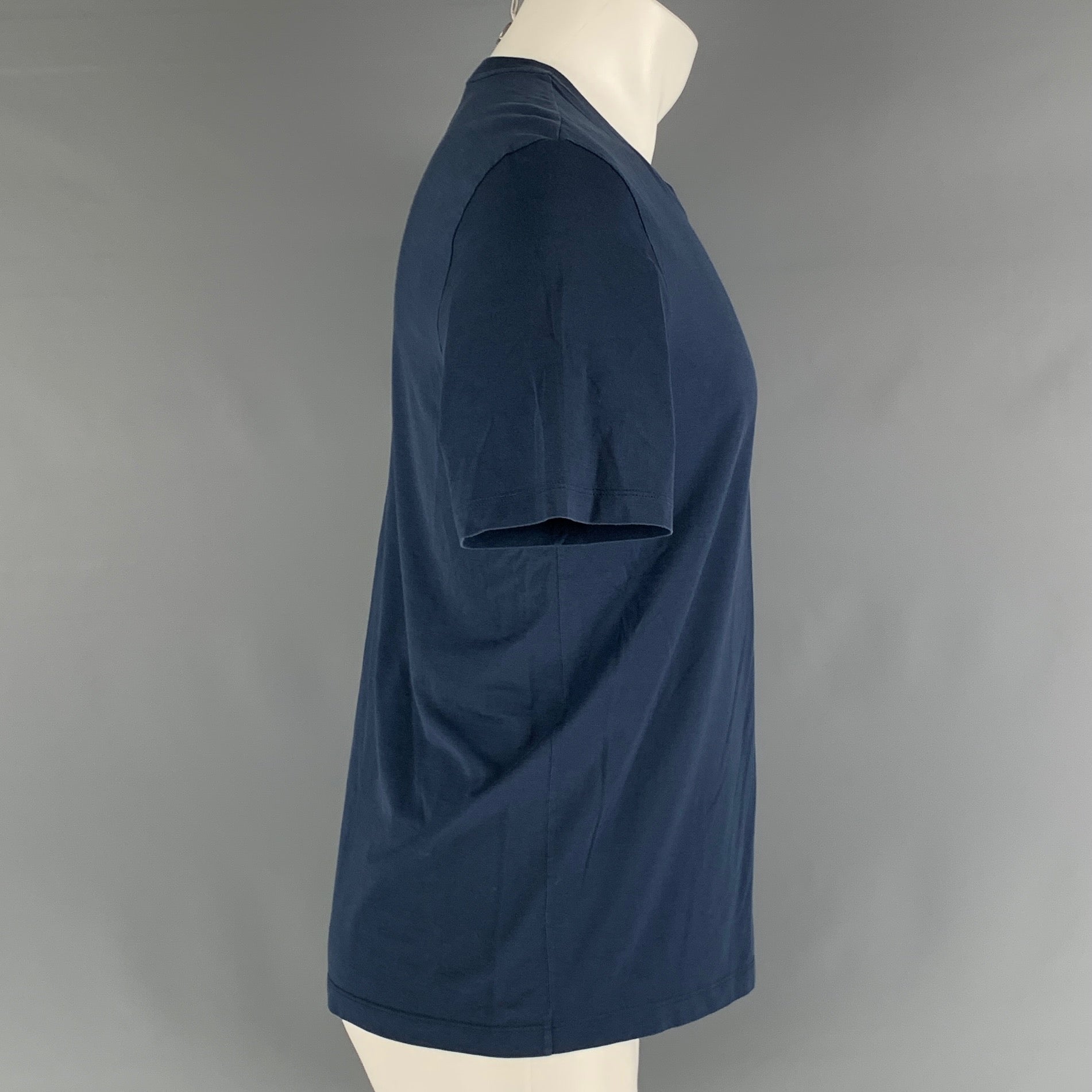 LOUIS VUITTON Size M Blue Applique Cotton Crew-Neck T-shirt – Sui