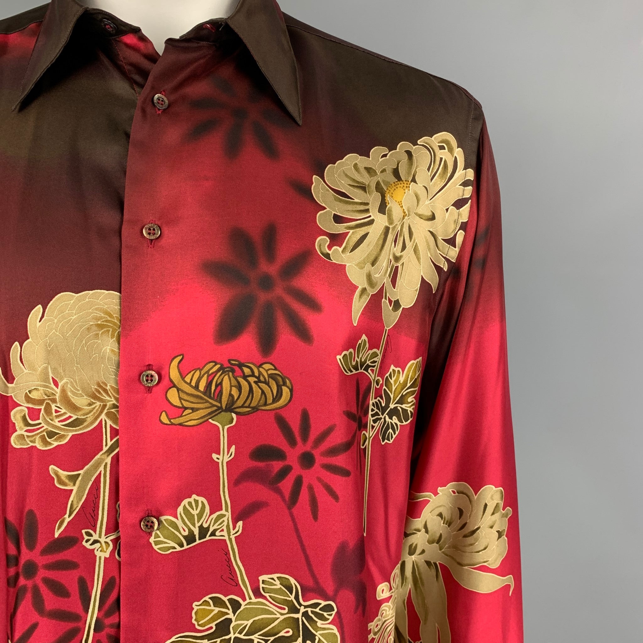 Vintage GUCCI by Tom Ford 2001 Size L Red Floral Silk Button