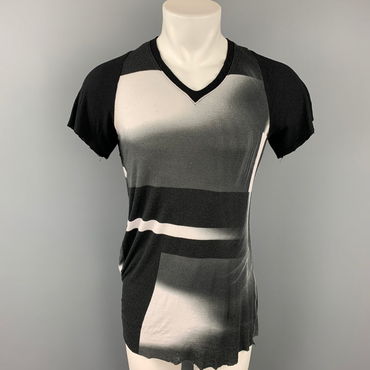 JULIUS_7 2014 Size M Black & Grey Color Block Rayon Blend Short Sleeve T-shirt