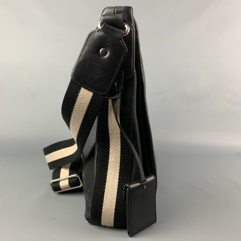 BALLY Black Leather Shoulder Strap Square Messenger Bag