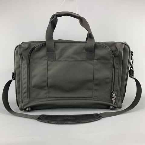 Sac de voyage en toile de nylon noir massif TUMI