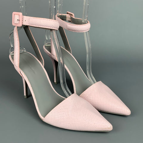 ALEXANDER WANG Zapatos de tacón con correa al tobillo de cuero en relieve color lila Talla 8
