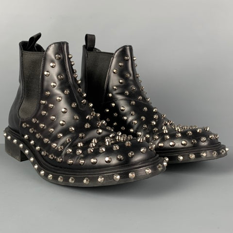 PRADA Taille 10,5 Bottines Chelsea en cuir clouté noir