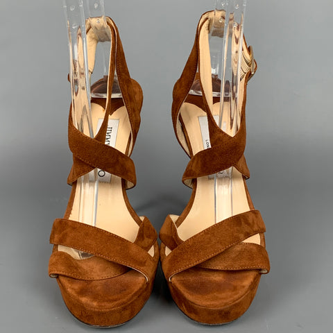JIMMY CHOO Sandalias de plataforma con tiras de ante color canela Talla 7