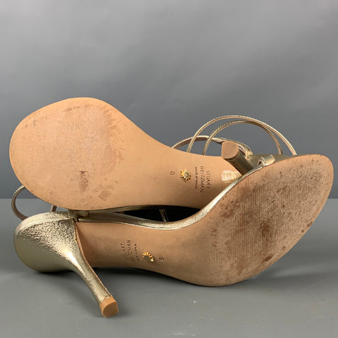 STUART WEITZMAN Sandalias con tira al tobillo de cuero dorado talla 8