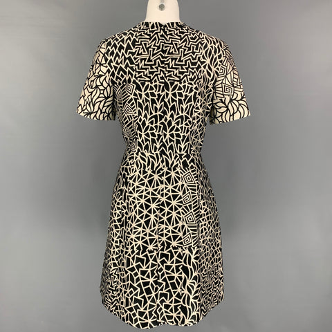 YIGAL AZROUEL Size 10 Black & White Polyester Geometric Short Sleeve Dress