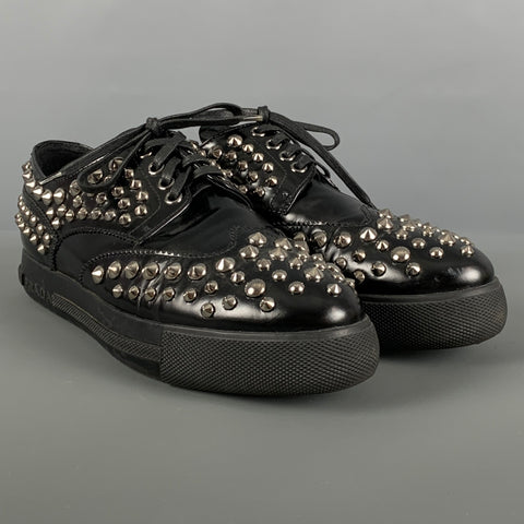 PRADA Talla 7.5 Cordones con cordones con tachuelas de cuero negro
