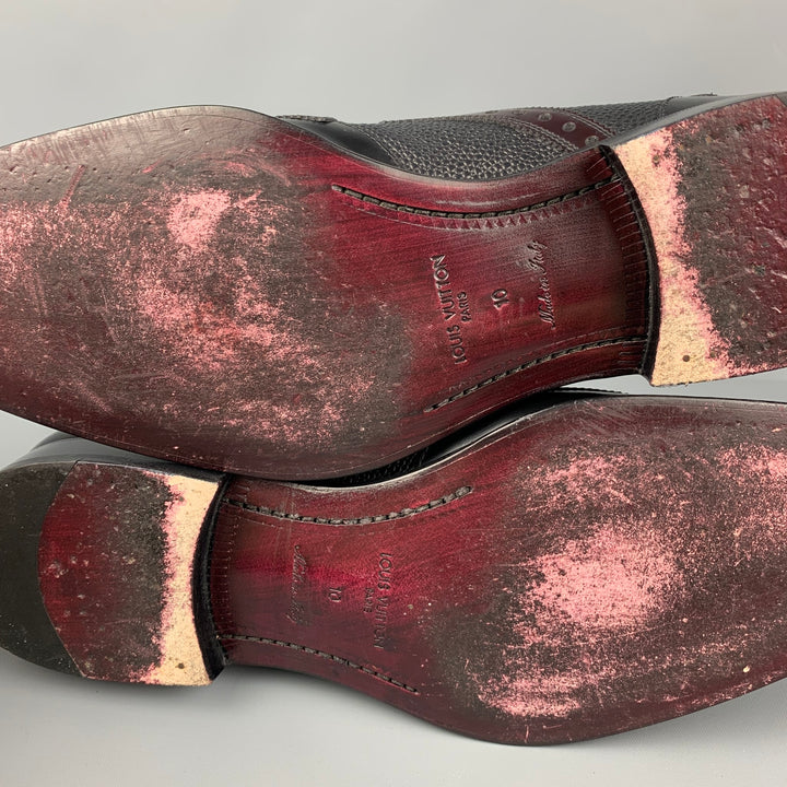 LOUIS VUITTON Size 11.5 Black Burgundy Textured Leather Wingtip Lace Up Shoes