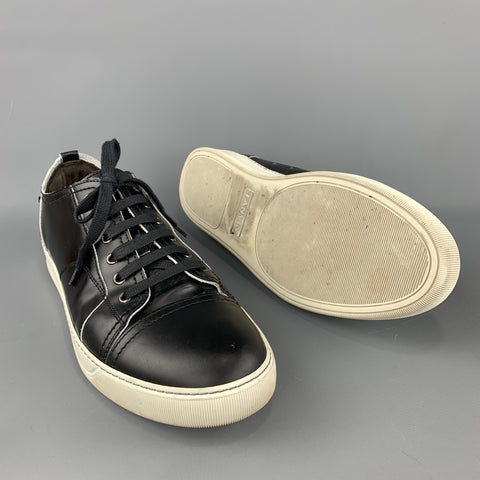 LANVIN Taille US 11 / UK 10 Baskets à lacets en cuir lisse noir