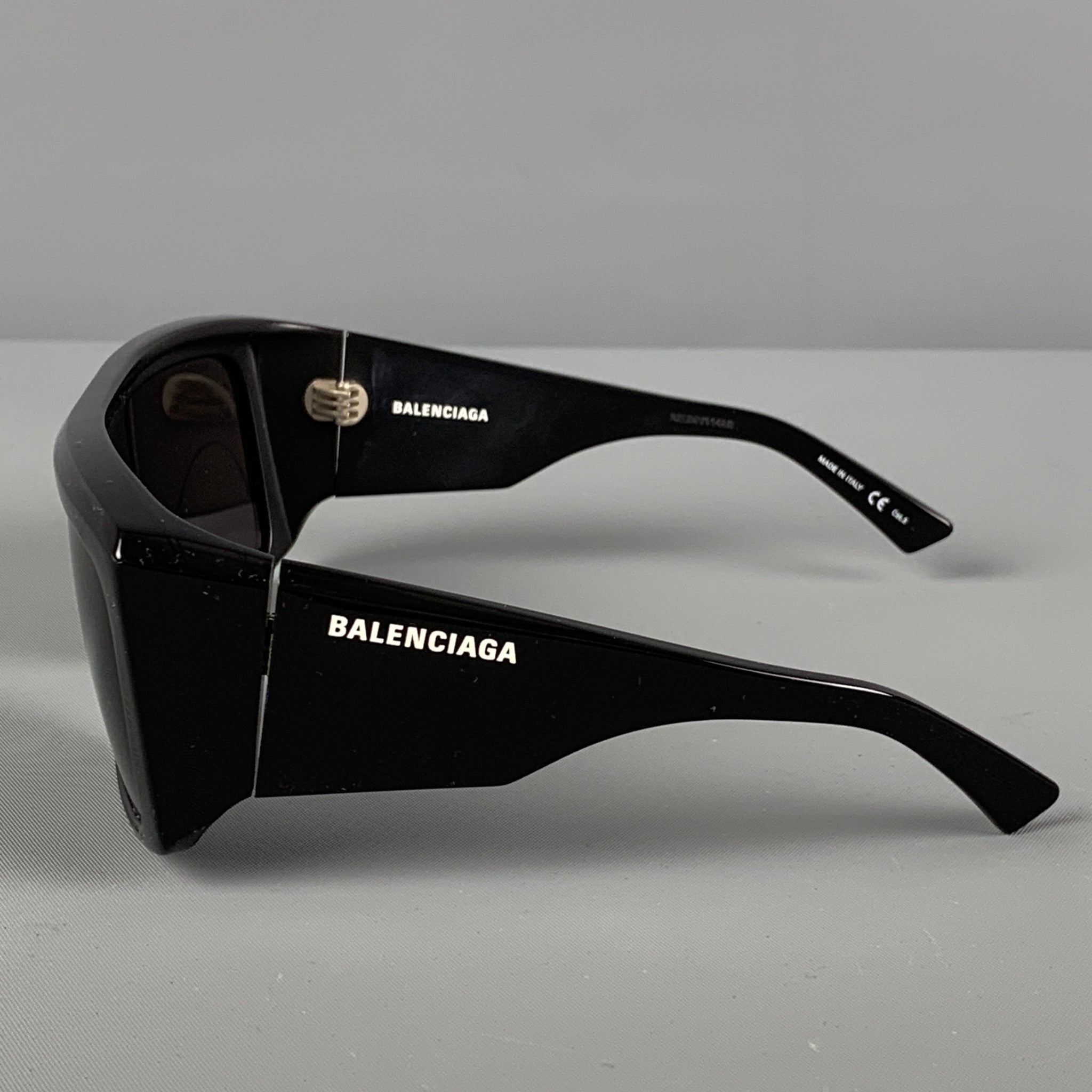 【送料&関税込】Balenciaga Sunglasses In Black Acetate - Uni Balenciaga Acetate Cat-Eye Sunglasses | Neiman Marcus