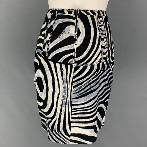 JUST CAVALLI Size 6 Black & White Polyester Zebra Pencil Skirt