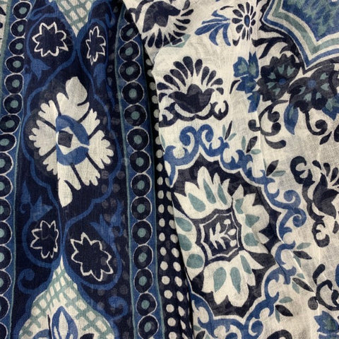 CAMERUCCI Blue White Abstract Floral Cotton Scarf