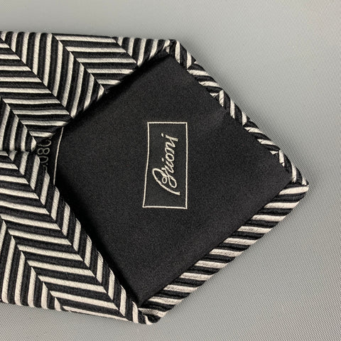BRIONI Black White Herringbone Silk Tie