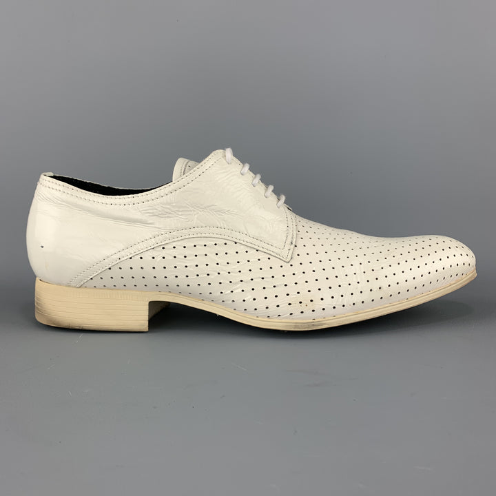 Zapatos de vestir con punta en punta de charol perforado blanco talla 10 de NDC