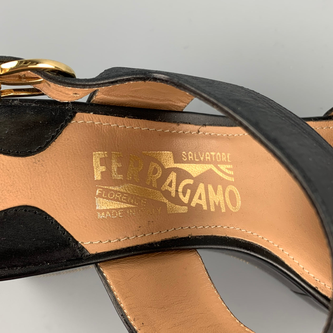 SALVATORE FERRAGAMO Fiamma Size 8.5 Black Leather Platform Sandals