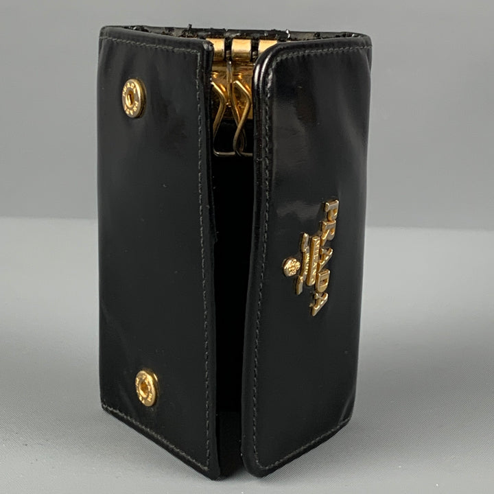 Porta llaves PRADA de charol negro para 4 llaves