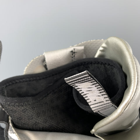 NIKE Talla 10 Botas deportivas ACG H20 REPEL de cuero plateado metalizado