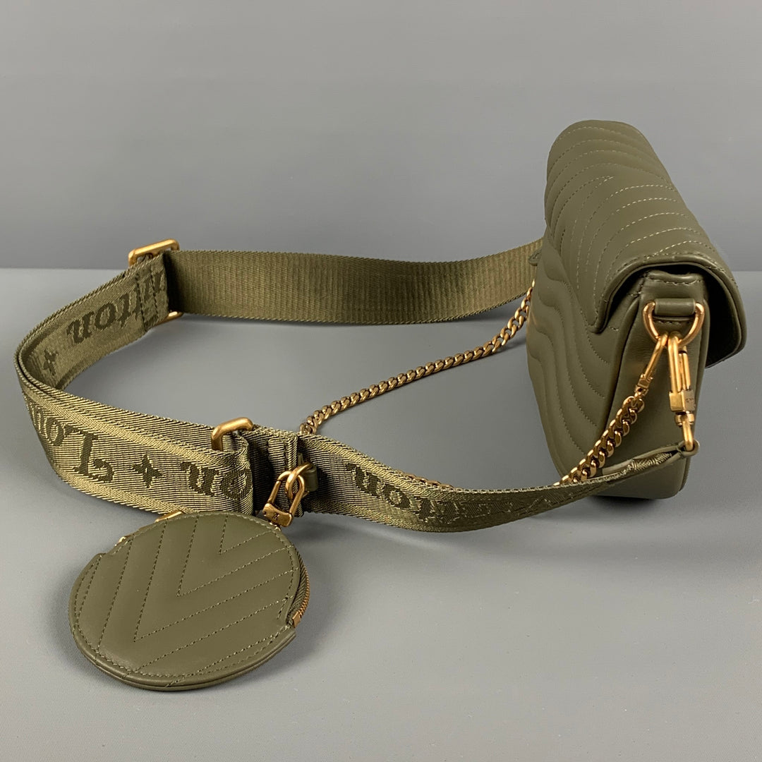 LOUIS VUITTON Bolso Pochette Multi New Wave De Cuero Acolchado En