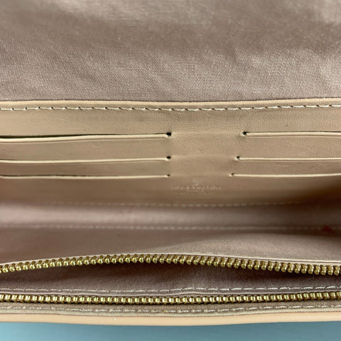 LOUIS VUITTON Vernis Sunset Blvd Beige Embossed Patent Leather Clutch