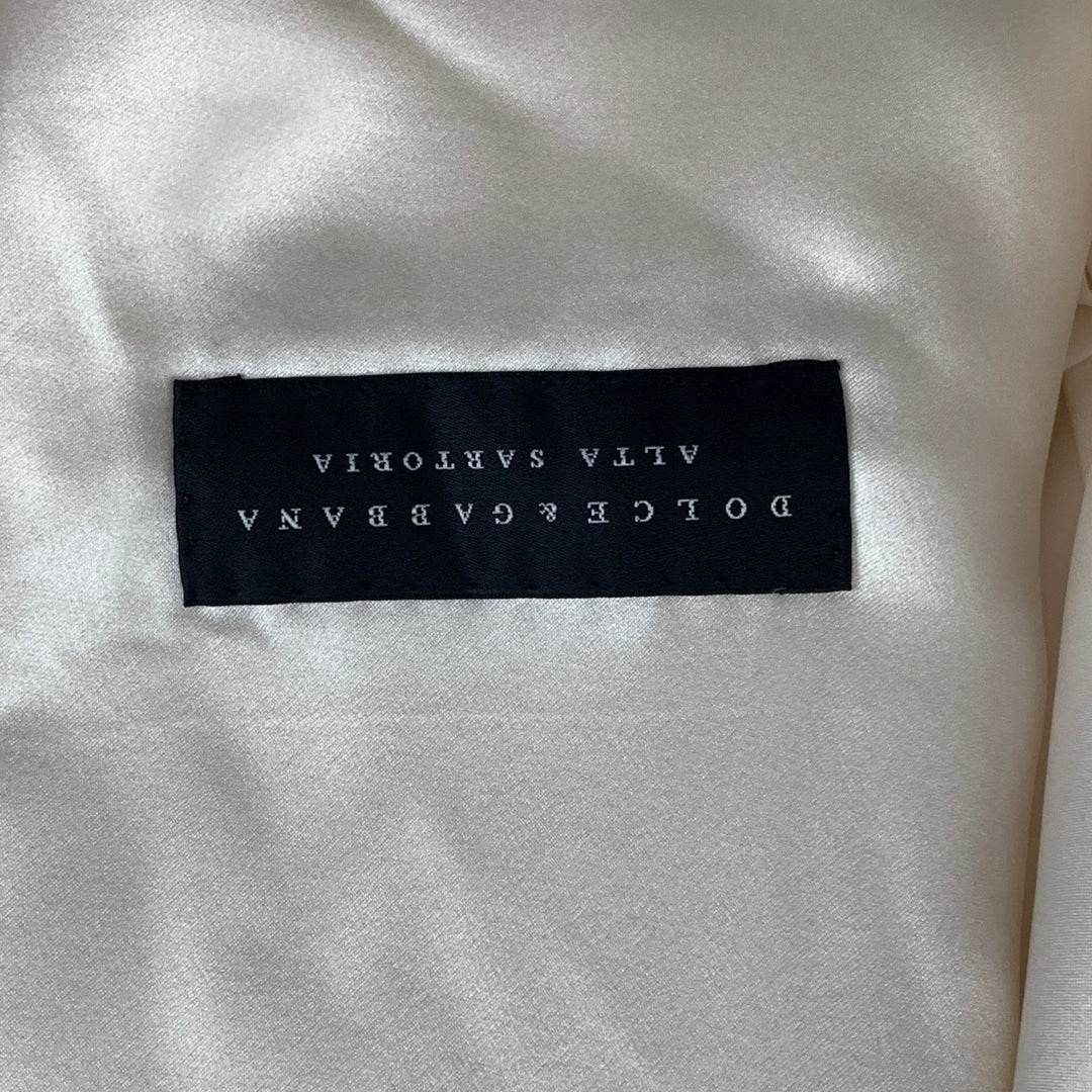 DOLCE & GABBANA Alta Sartoria Size 48 Off White Wool Buttoned Vest