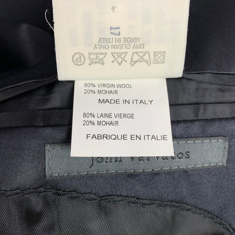 JOHN VARVATOS Size 44 Navy Wool / Mohair Peak Lapel Sport Coat