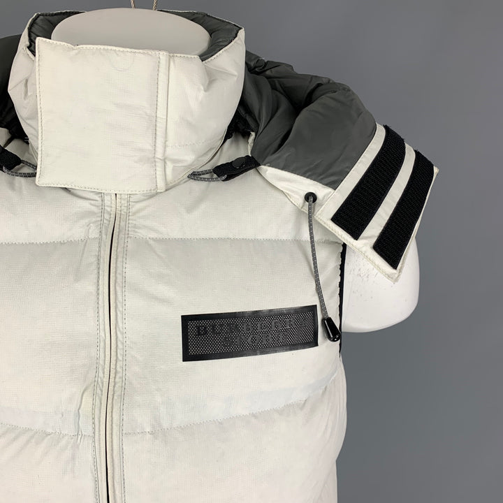 BURBERRY SPORT Size M Off White Black Contrast Trim Hooded Puffer Vest
