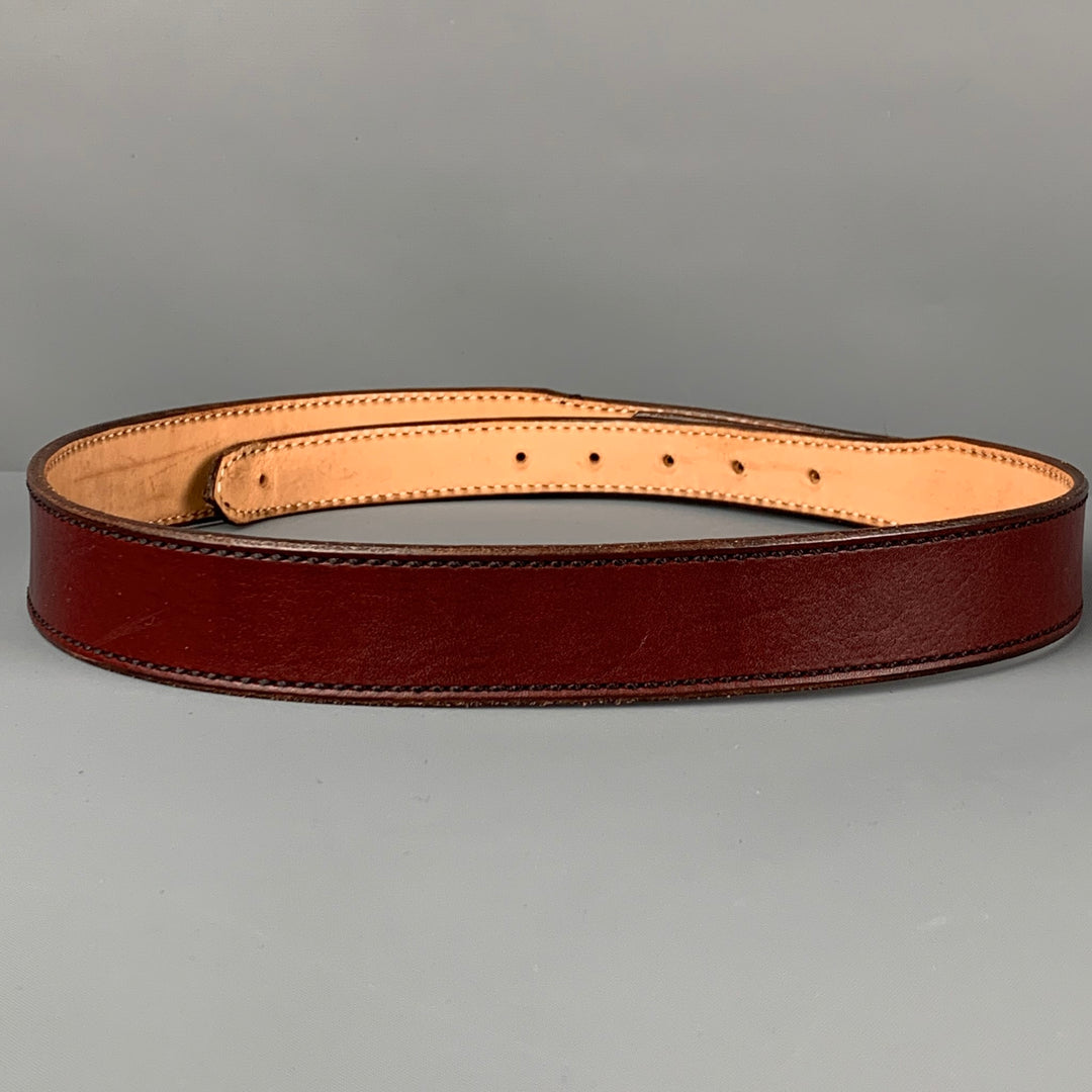 VINTAGE Size 32 Burgundy Leather Belt Strap