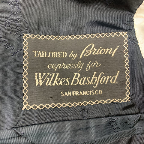 BRIONI Size 40 Regular Navy Solid Wool Peak Lapel Tuxedo