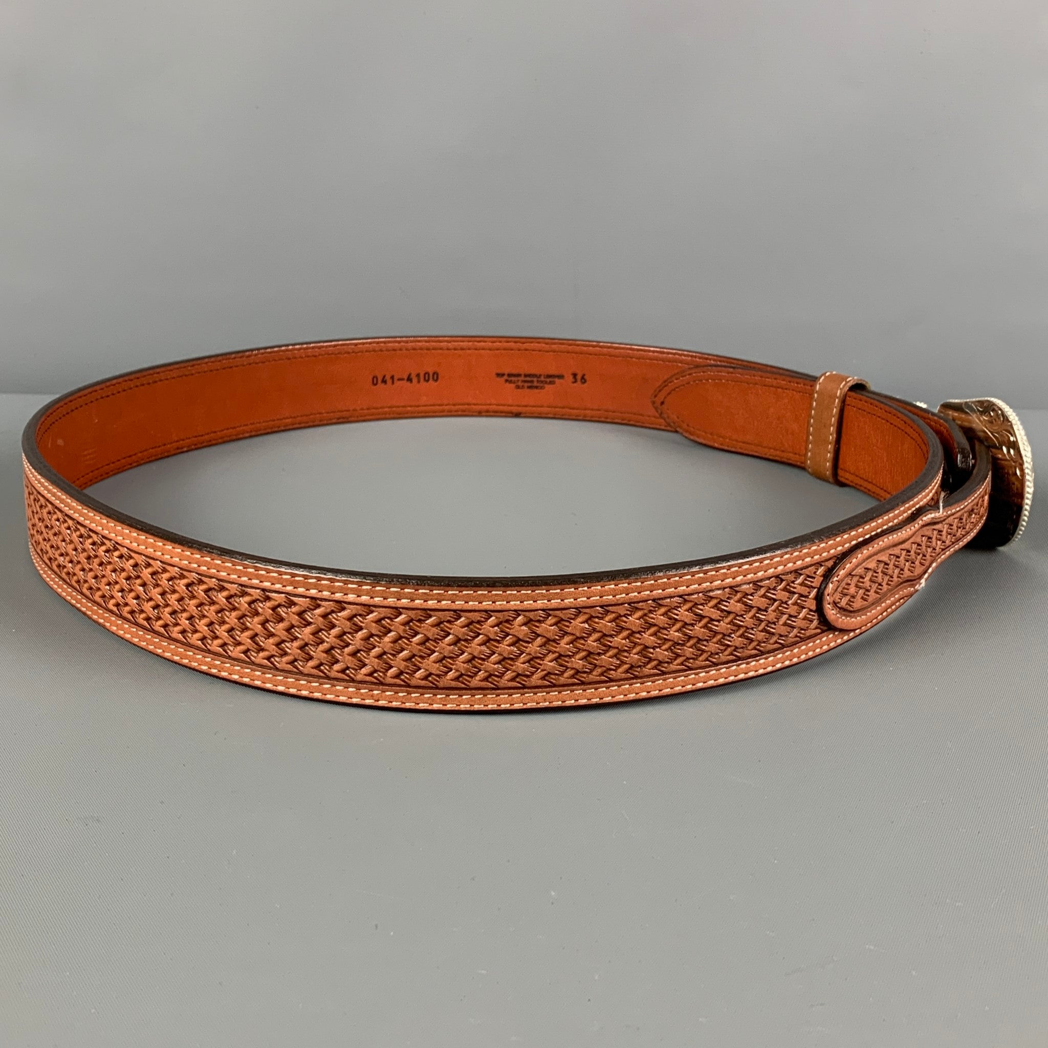 Orvis Size 46 Waist Brown Leather Diamond 2024 Textured Belt Brass Hardware Unique