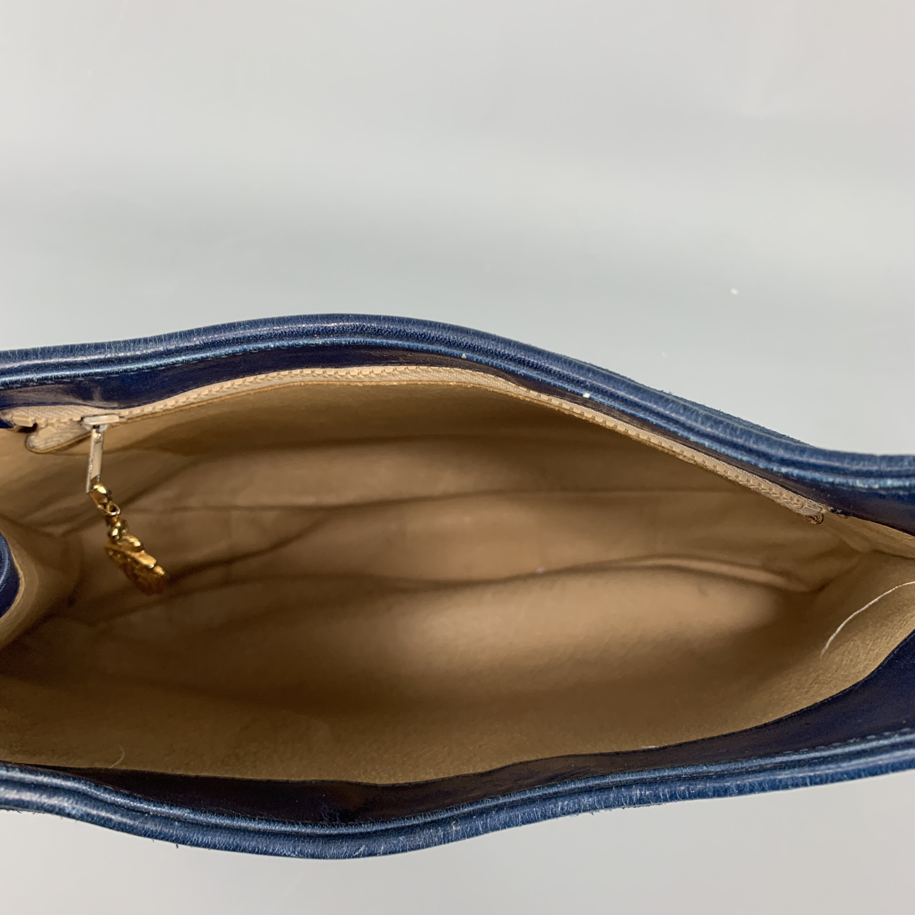 Vintage GUCCI Navy Blue Suede Gold Tone GG Shoulder Bag – Sui