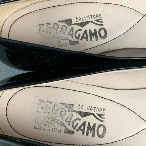 SALVATORE FERRAGAMO Talla 6.5 Bailarinas de charol con lazo negro