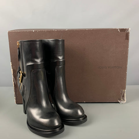 LOUIS VUITTON Size 7 Black Leather Boots